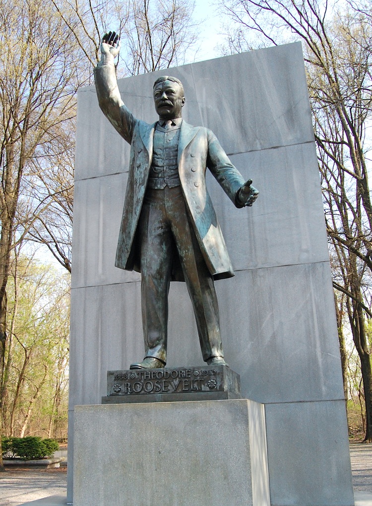 Roosevelt Island statue